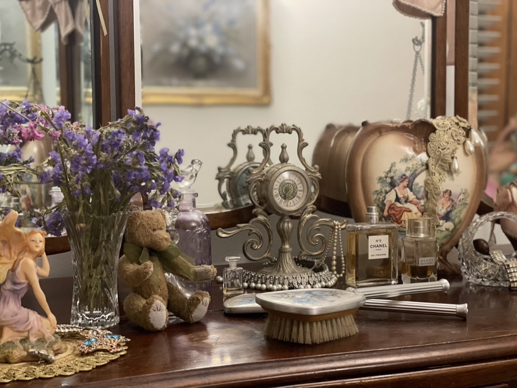 The Dragons Parlour | Antibes St, Parkdale VIC 3195, Australia | Phone: 0406 754 049
