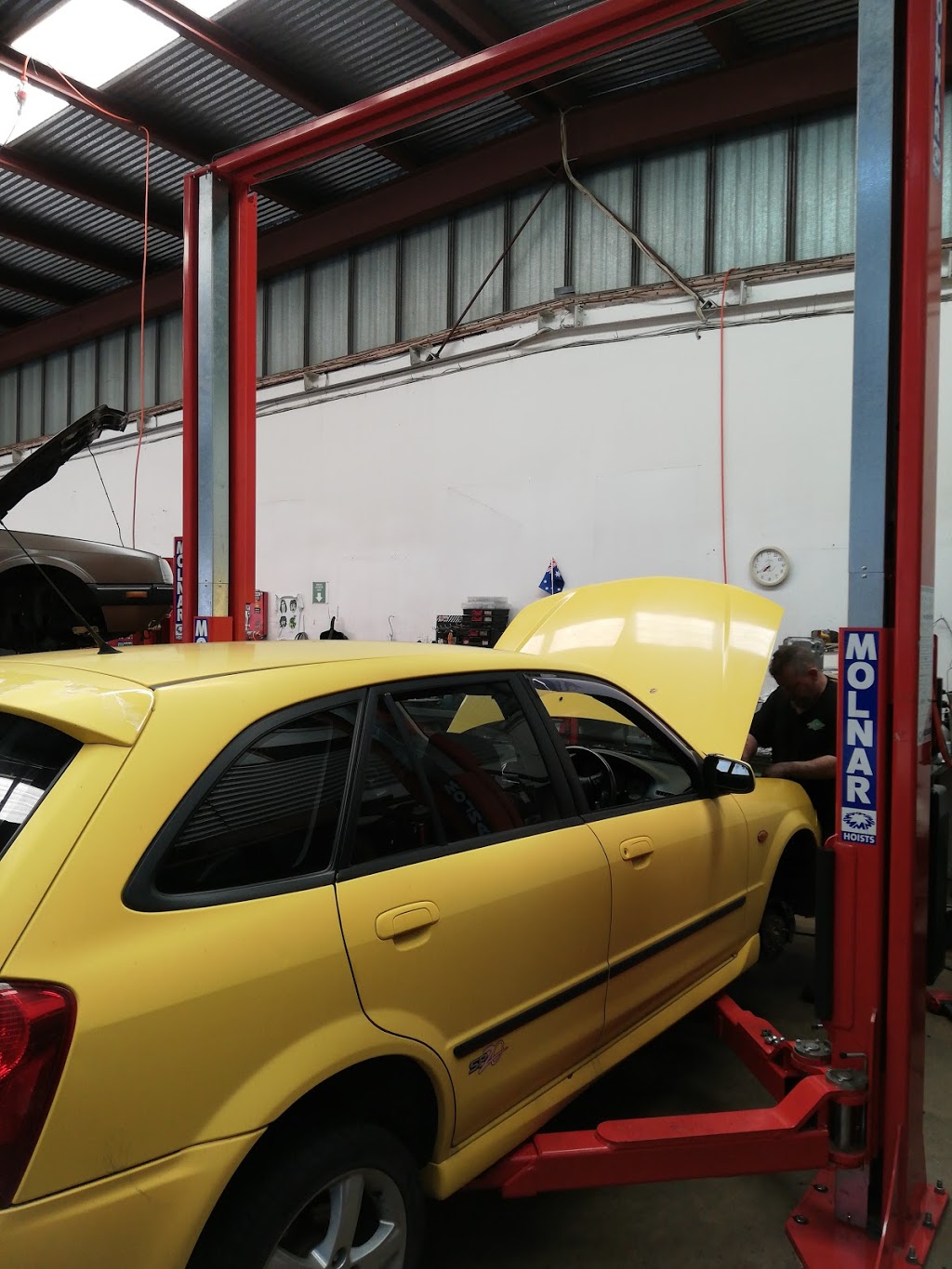 S.A.MS Auto Service | car repair | Unit 1 20/18 Maryborough St, Fyshwick ACT 2609, Australia | 0262281632 OR +61 2 6228 1632