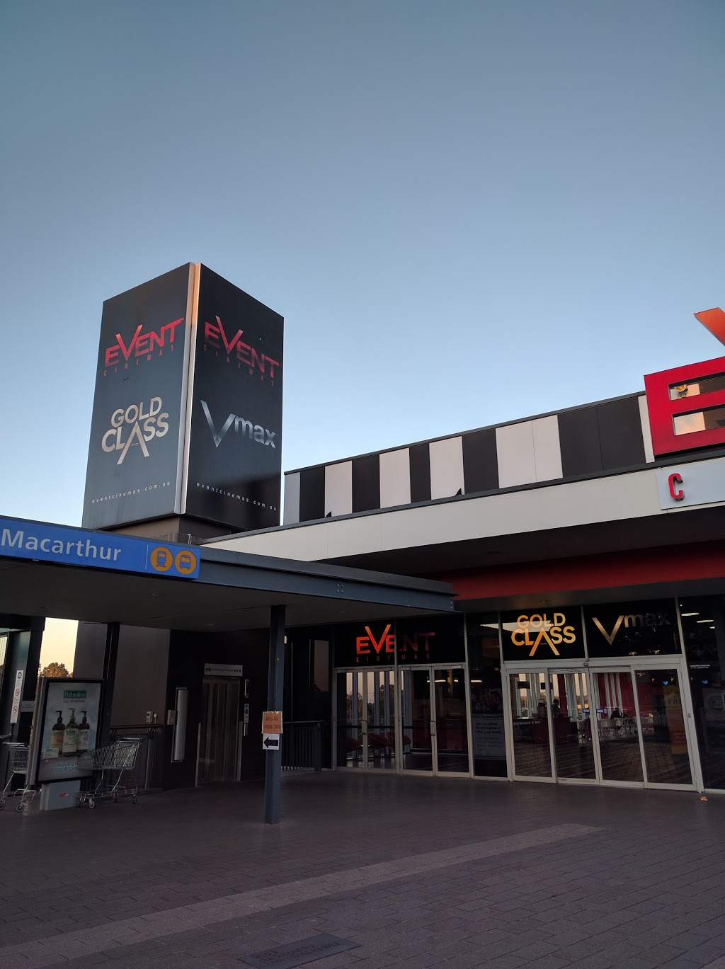 Event Cinemas Campbelltown | movie theater | Macarthur Square Shopping Centre, 200 Gilchrist Dr, Campbelltown NSW 2560, Australia