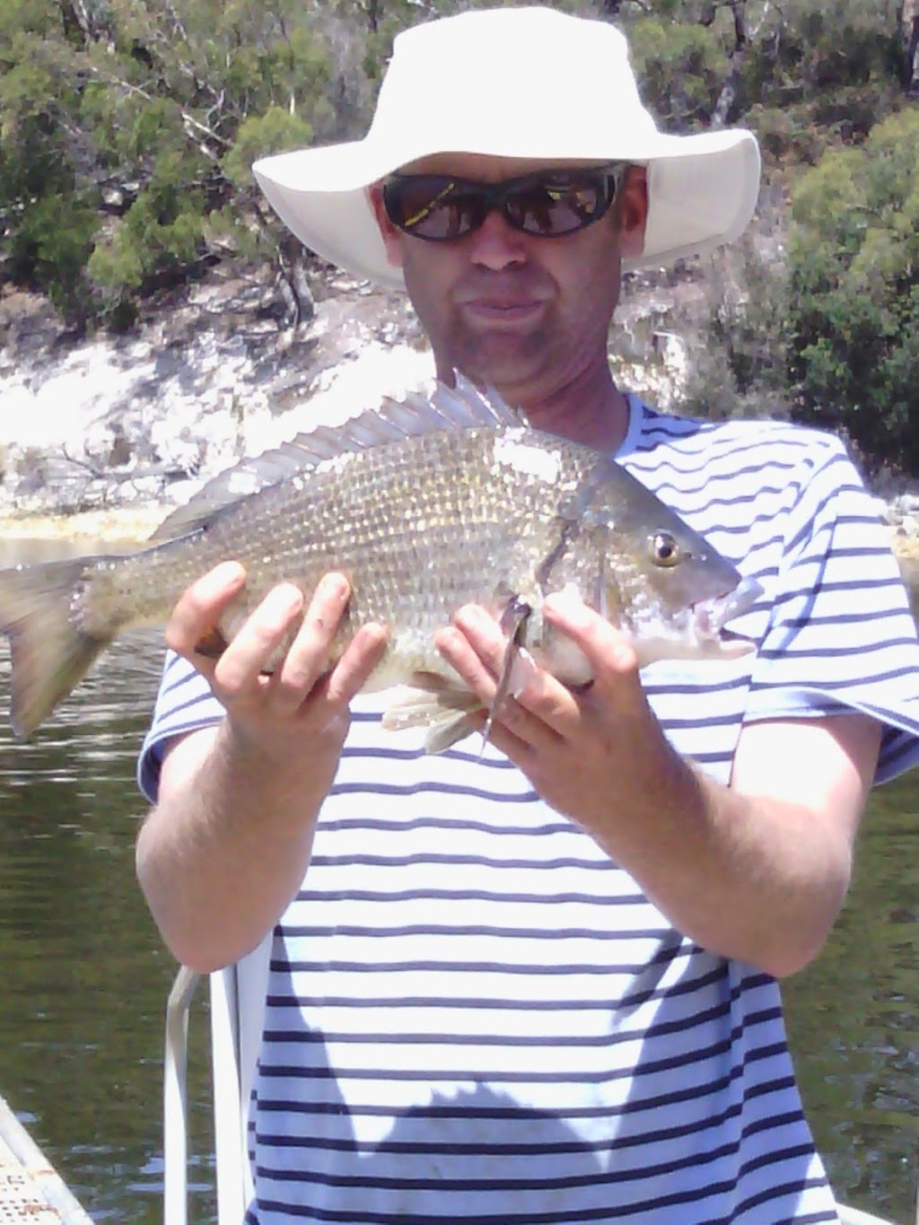 Get Hooked Fishing Tasmania | travel agency | 34 Hill St, Geeveston TAS 7116, Australia | 0499118816 OR +61 499 118 816
