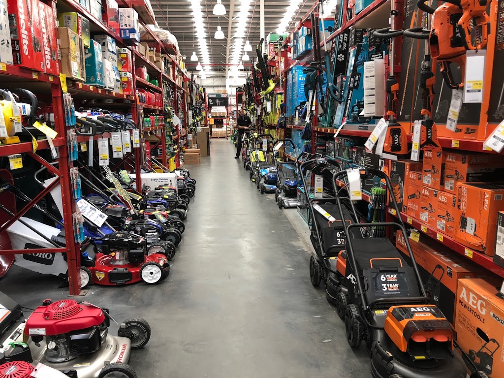 Bunnings Belmont NSW | hardware store | 393 Pacific Hwy, Belmont NSW 2280, Australia | 0249457000 OR +61 2 4945 7000