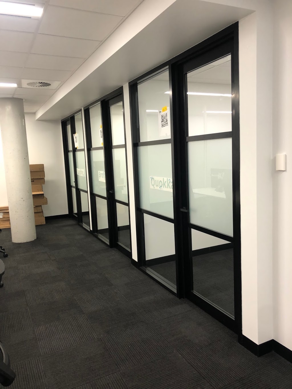 WSK Australia Glass & Aluminium | Unit 2/27 Aliciajay Cct, Yatala QLD 4207, Australia | Phone: 1300 661 328