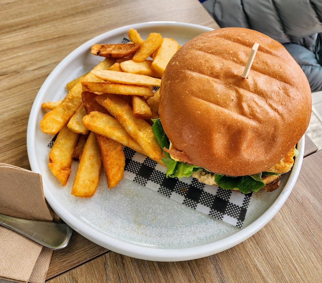 Bass & Flinders Pavilion | Sans Souci NSW 2219, Australia | Phone: (02) 9529 8000
