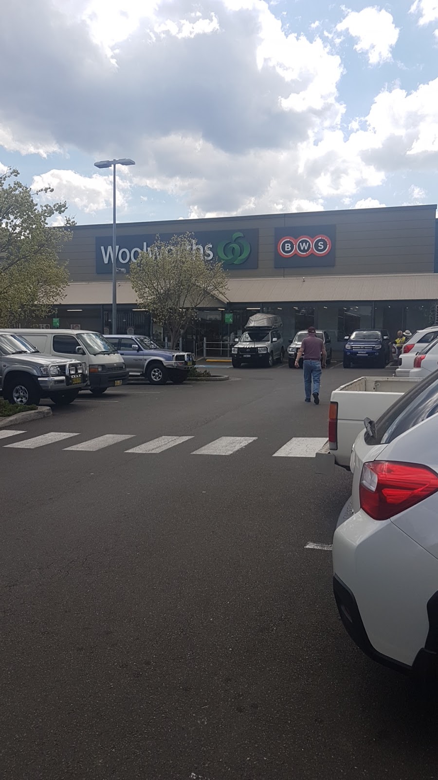 Woolworths Lithgow | 224 Mort St, Lithgow NSW 2790, Australia | Phone: (02) 6351 7900