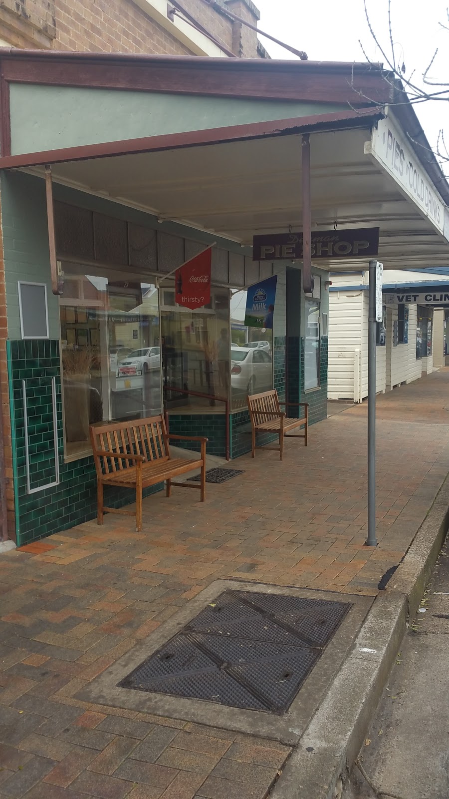 Denman Pie Shop | bakery | 28 Ogilvie St, Denman NSW 2328, Australia | 0265472008 OR +61 2 6547 2008