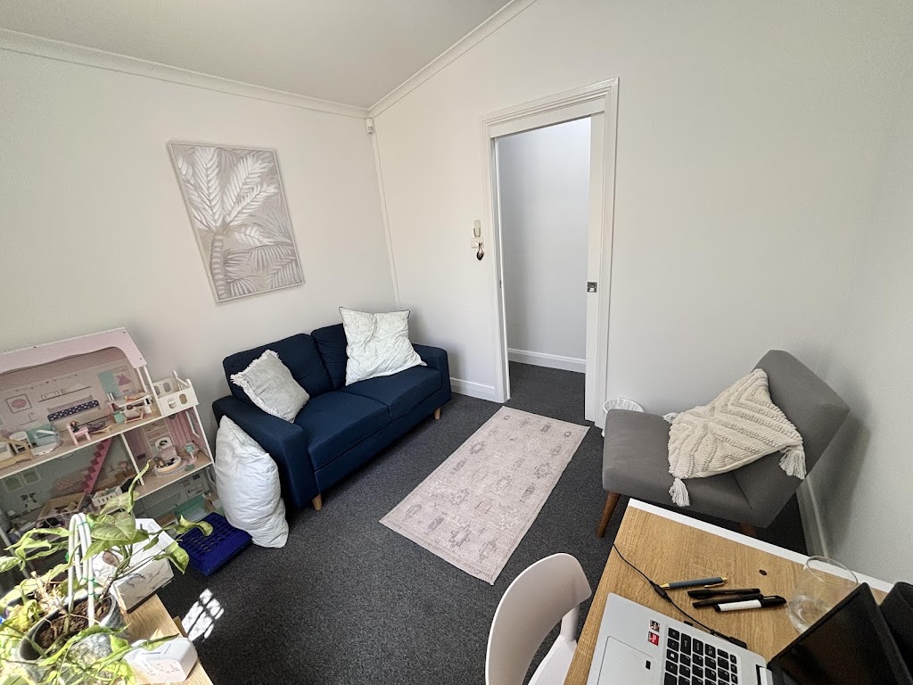 Pearl Psychology - Madeleine Berryman | 32 Ernest St, Belmont NSW 2280, Australia | Phone: 0431 592 461