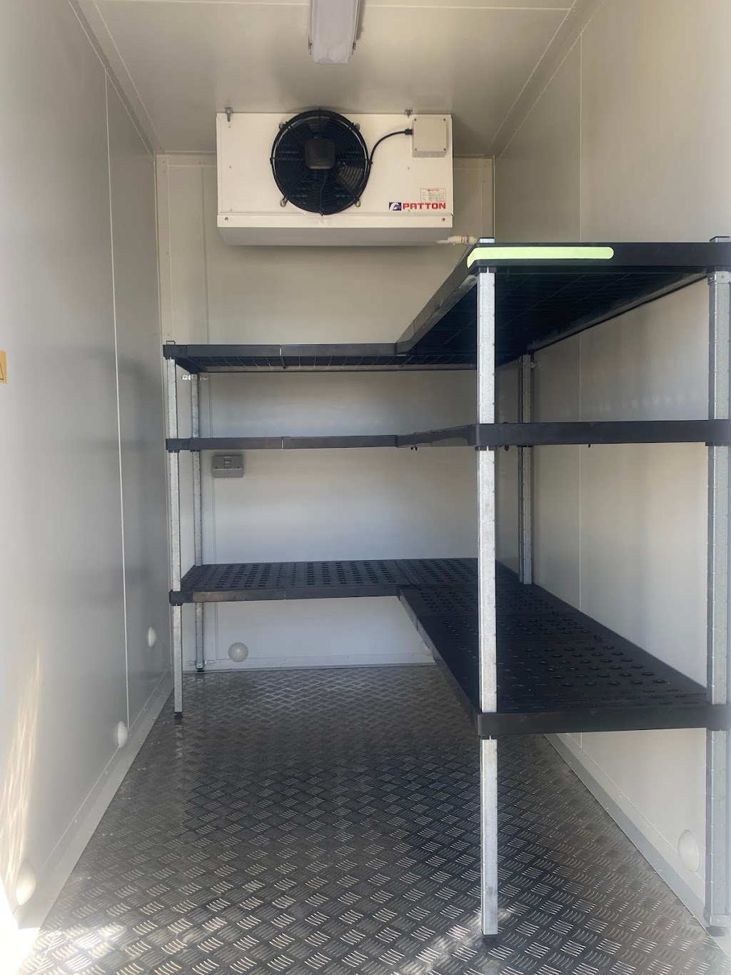 River to Reef Oasis Coldroom Hire | 25 John Pitchers Rd, Sarina QLD 4737, Australia | Phone: 0427 847 055