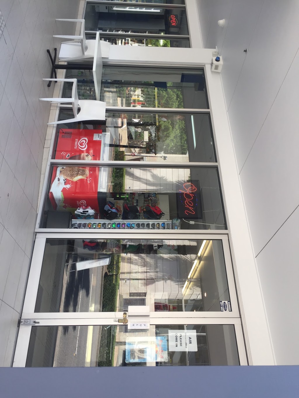 P3LONG - Convenience Cafe | convenience store | 78A Merivale St, South Brisbane QLD 4101, Australia | 0403687768 OR +61 403 687 768