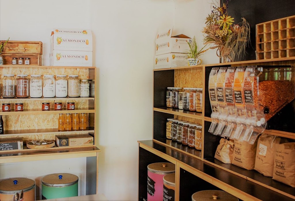 Bright Food Co-op | Bright Stadium, 27 Deacon Ave, Bright VIC 3741, Australia | Phone: 0401 357 329