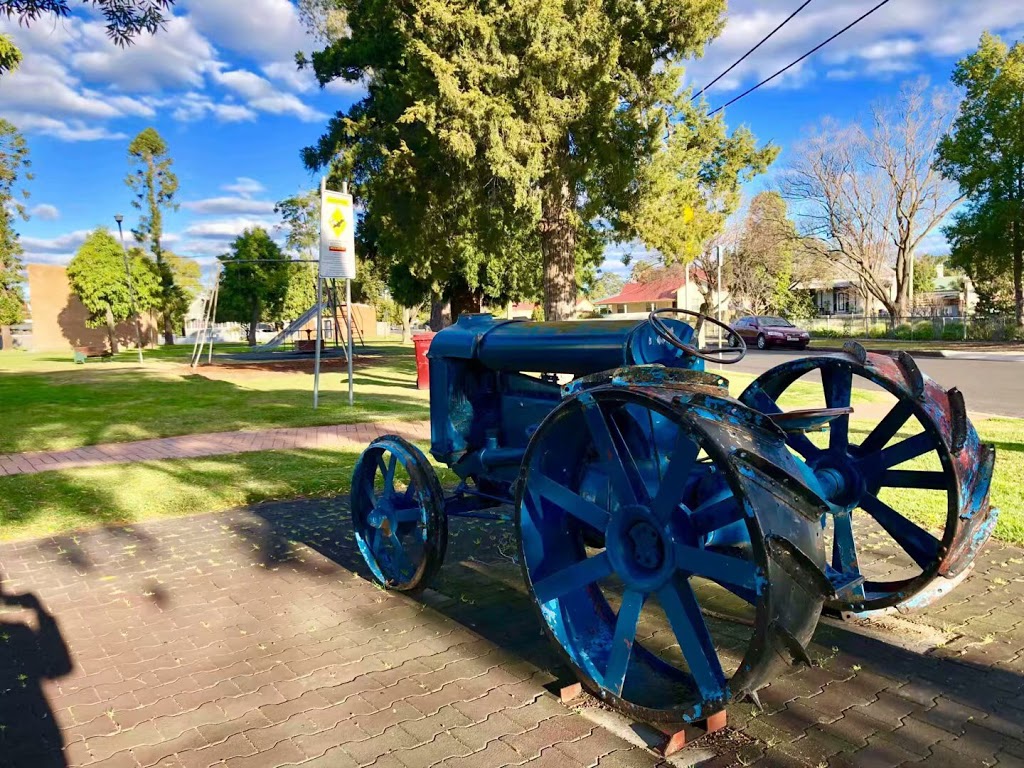 Singleton Museum | museum | 40 Elizabeth St, Singleton NSW 2330, Australia | 0265711895 OR +61 2 6571 1895