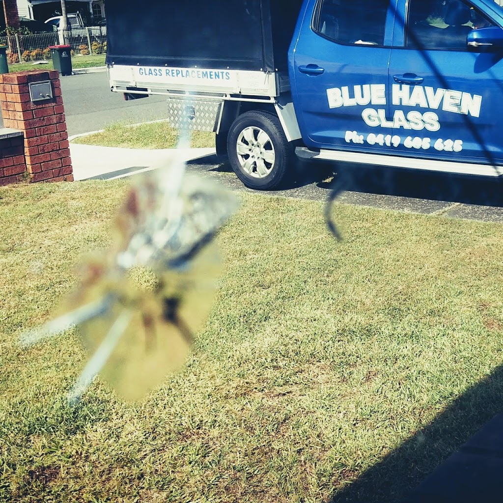 A1glazier buff point glass -replacement San remo | 44 Turner Cl, Blue Haven NSW 2262, Australia | Phone: 0419 605 625