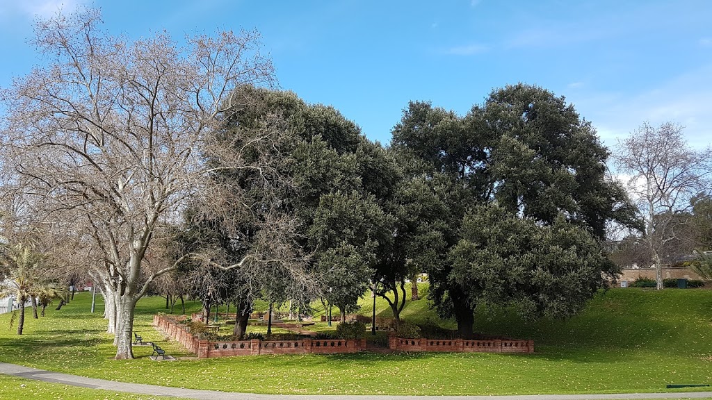 Pioneer Womens Memorial Garden | park | Adelaide SA 5000, Australia | 0882037203 OR +61 8 8203 7203