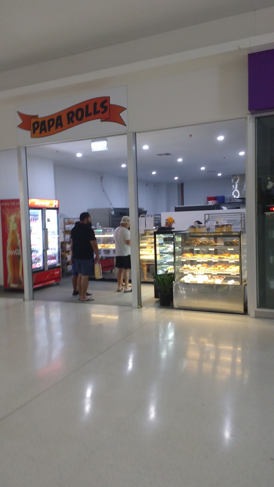 PAPA ROLLS | bakery | Shop 23, Griffith Central, 10-12 Yambil St, Griffith NSW 2680, Australia | 0499765444 OR +61 499 765 444