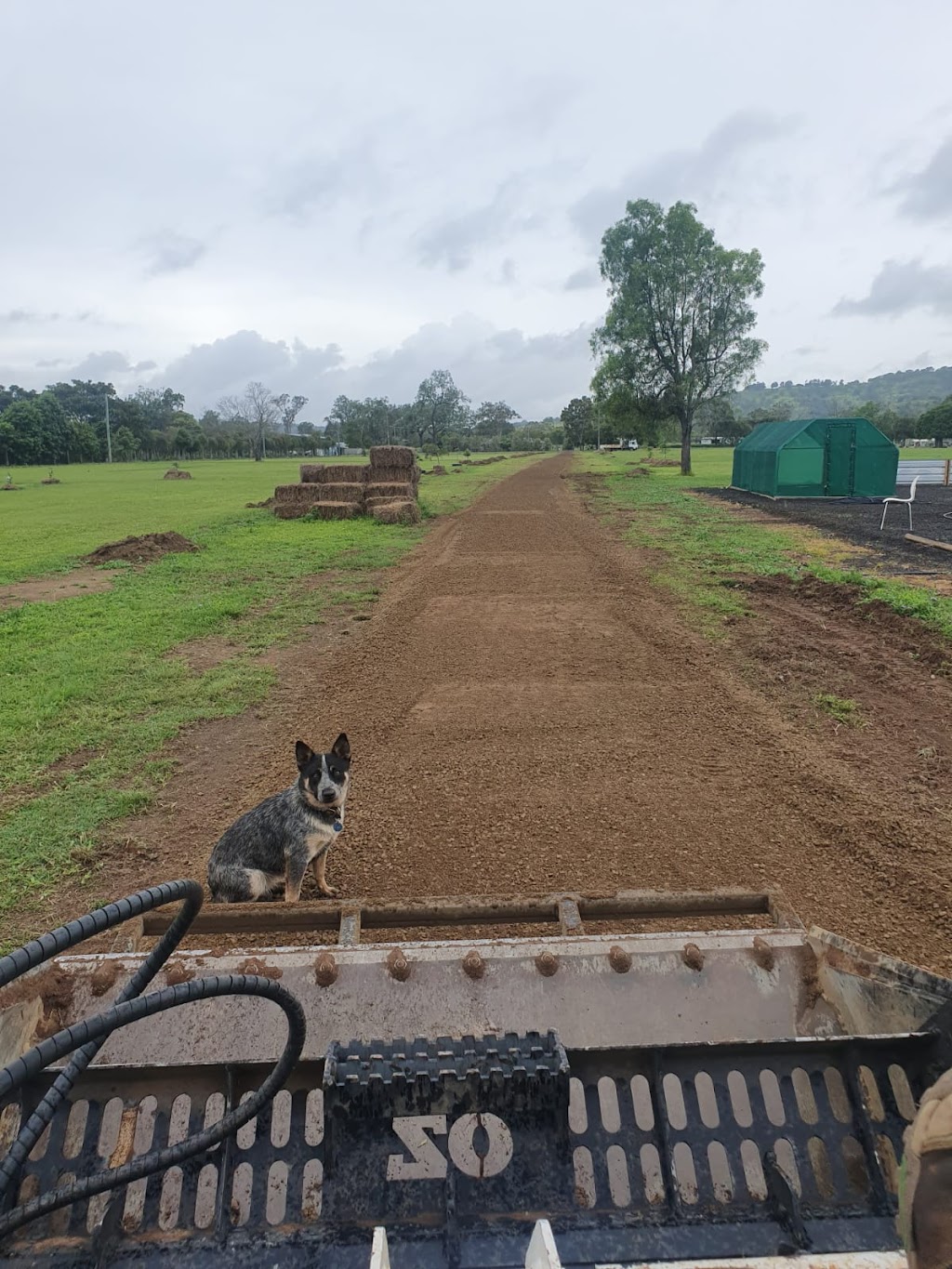 One Man Band Bobcat & Tipper | 1922 Forest Hill Fernvale Rd, Mount Tarampa QLD 4311, Australia | Phone: 0473 873 340