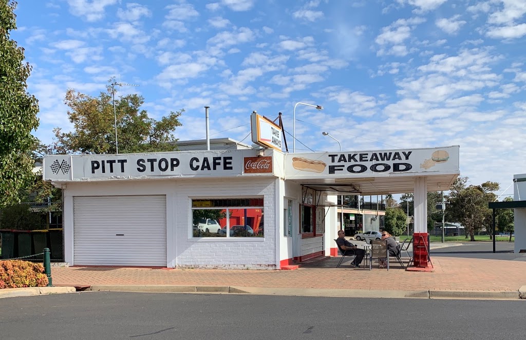 Pitt Stop Takeaway | meal takeaway | 65 Lachlan St, Forbes NSW 2871, Australia | 0268524193 OR +61 2 6852 4193