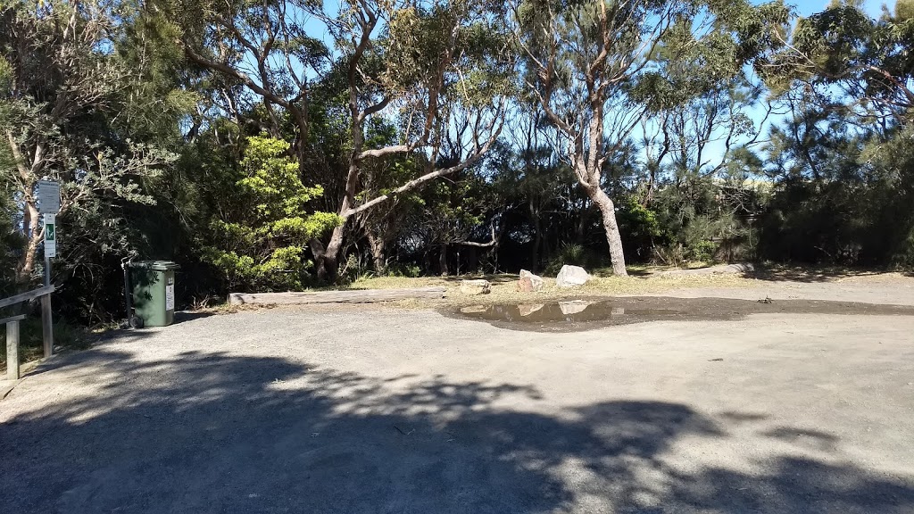 Kirbys Beach car park and access | parking | Berrara NSW 2540, Australia