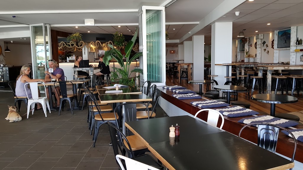 Drift Bar | restaurant | Bullcock Beach, 30 The Esplanade, Caloundra QLD 4551, Australia | 0754997009 OR +61 7 5499 7009