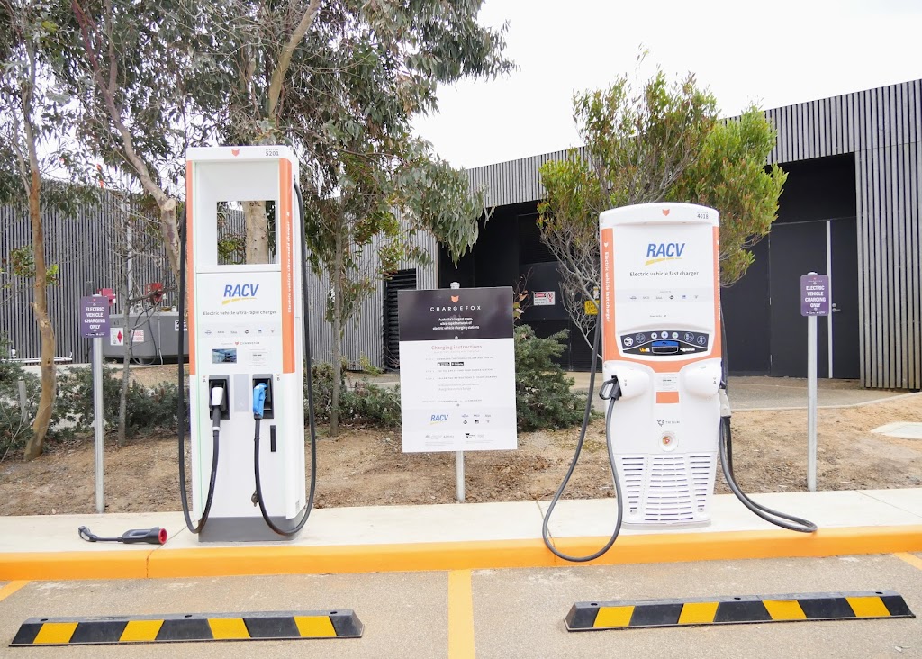 Chargefox Charging Station |  | 1 Great Ocean Rd, Torquay VIC 3228, Australia | 1300518038 OR +61 1300 518 038