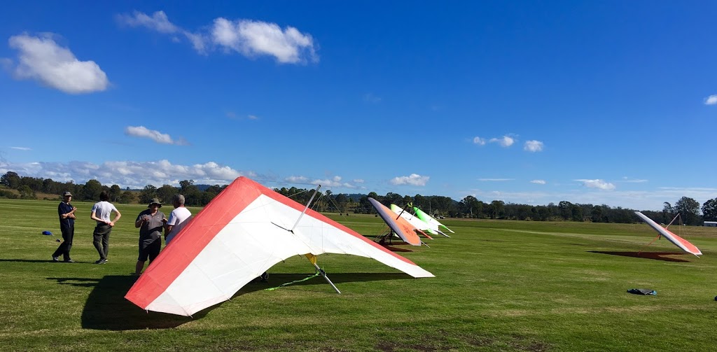 OZ Paragliding & Hang Gliding | 21 Ballantyne Ct, Glenview QLD 4553, Australia | Phone: 0457 287 200