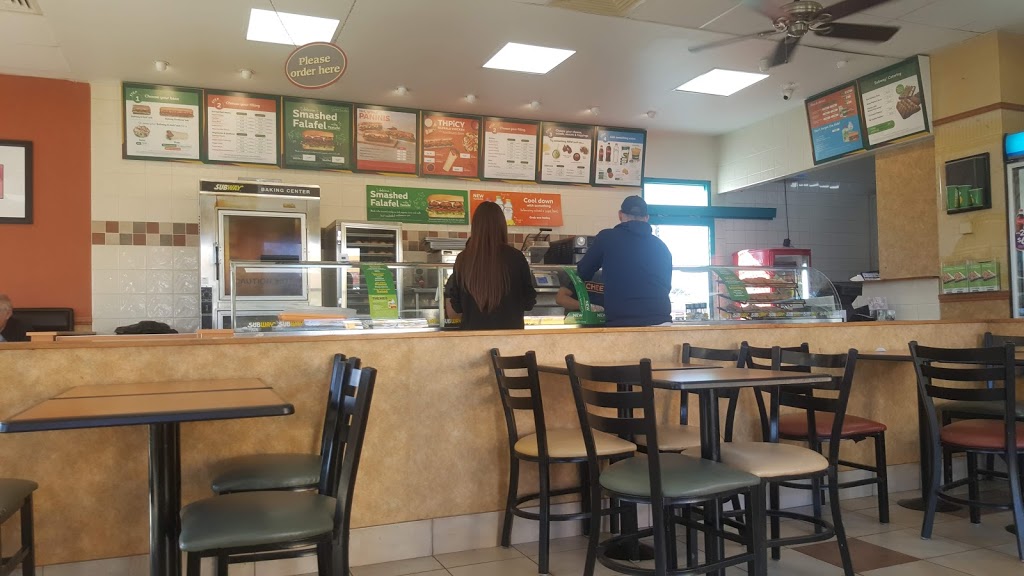 Subway | restaurant | 216 S Gippsland Hwy, Cranbourne VIC 3977, Australia | 0359952000 OR +61 3 5995 2000