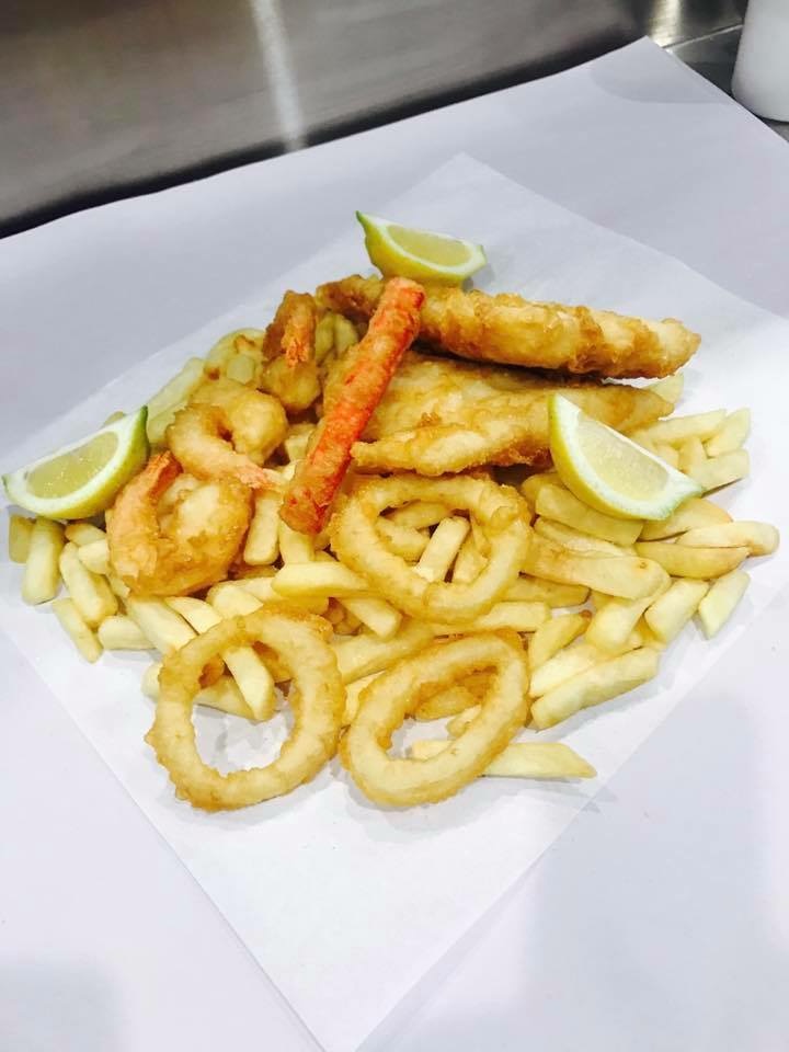 The Glades Fish & Chips | restaurant | Unit C4/40 Rodgers Cl, Byford WA 6122, Australia | 0895366649 OR +61 8 9536 6649