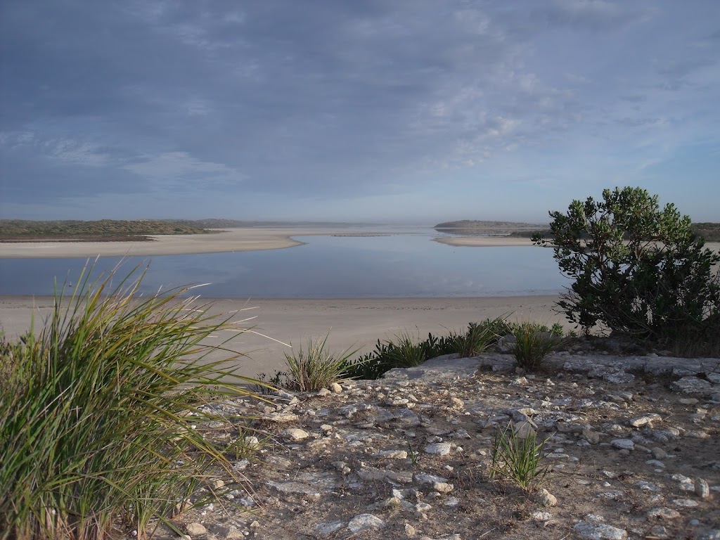 Coorong District Council |  | 95-101 Railway Terrace, Tailem Bend SA 5260, Australia | 1300785277 OR +61 1300 785 277