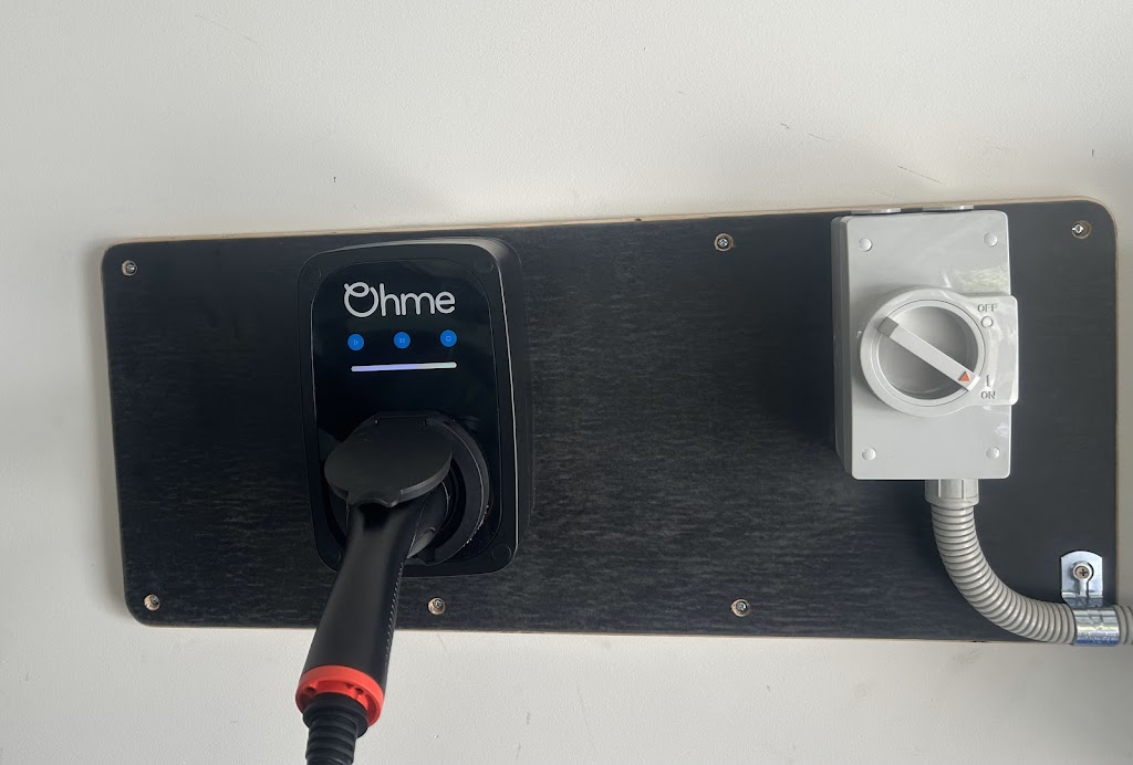 This is Electric | Seaview Ave, Taroona TAS 7053, Australia | Phone: 0451 186 336