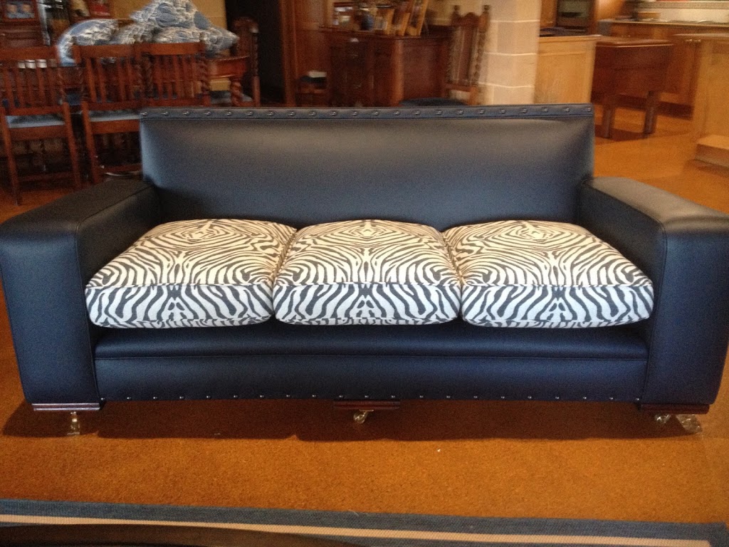 Vinces Upholstery | 39 Waddell St, Canowindra NSW 2804, Australia | Phone: (02) 6344 1004