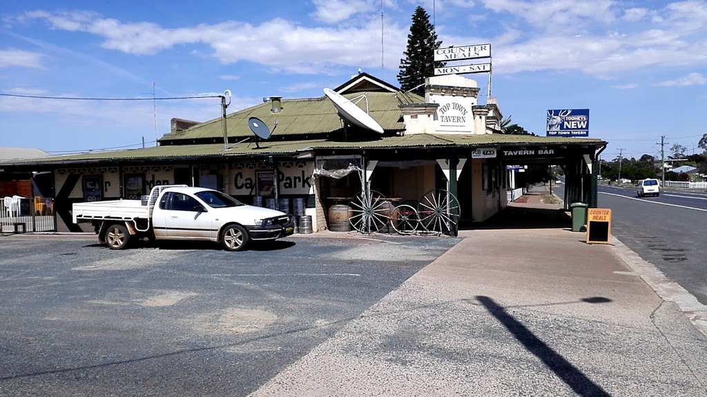 Top Town Tavern | lodging | 74 Neeld St, Wyalong NSW 2671, Australia | 0269722024 OR +61 2 6972 2024