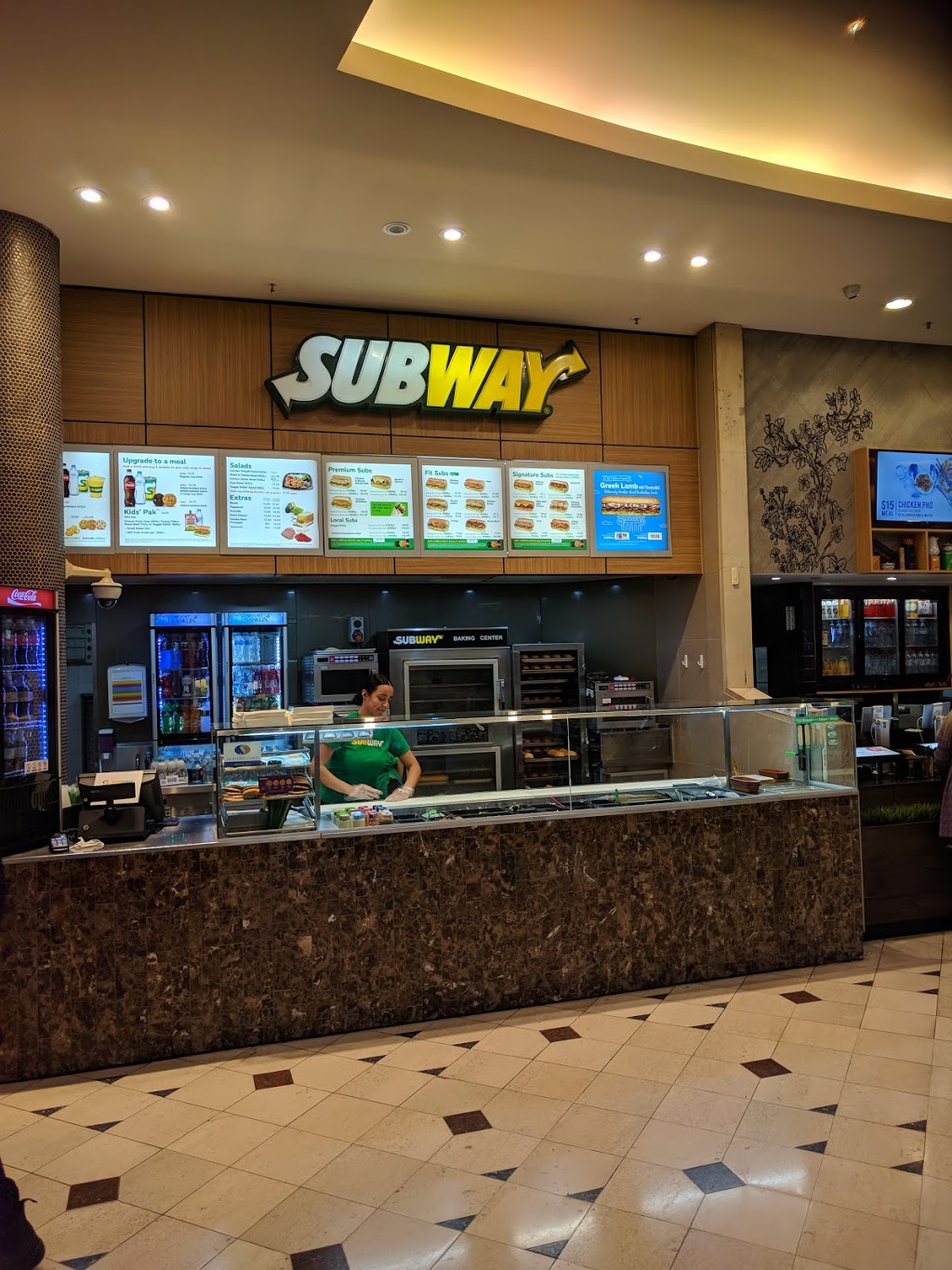 Subway | Shop 3196/120-200 Rosamond Rd, Maribyrnong VIC 3032, Australia | Phone: (03) 9318 3800