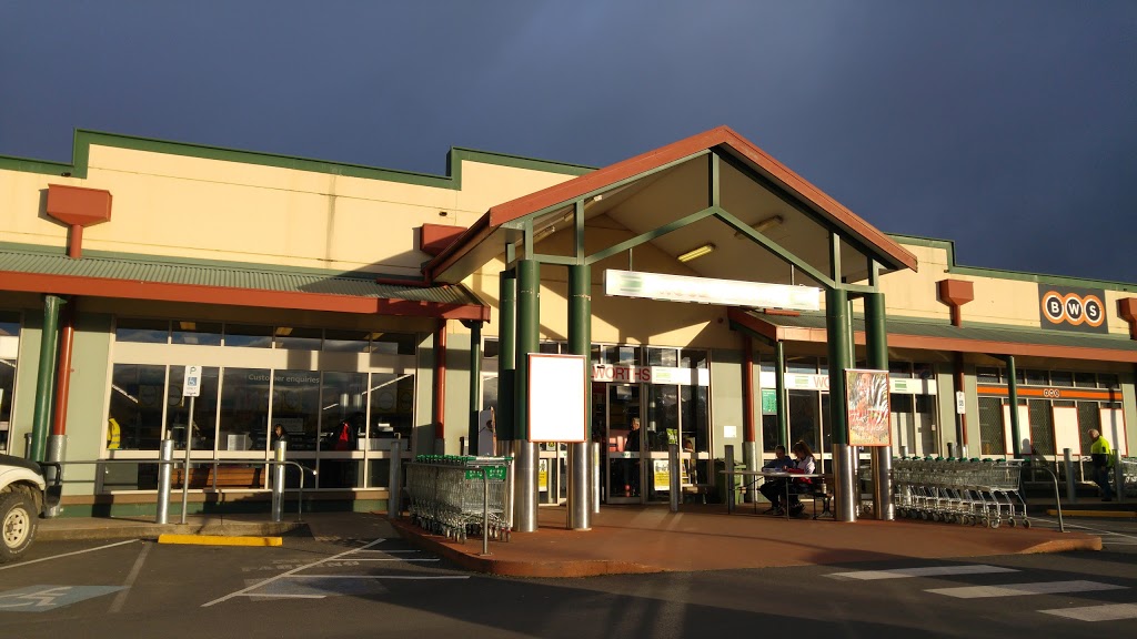 Woolworths Tumut | supermarket | Fitzroy St & Herlihy, Tumut NSW 2720, Australia | 0269412100 OR +61 2 6941 2100
