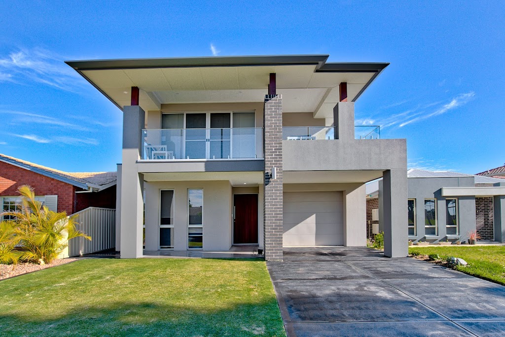 Stannard Family Home Builder Adelaide | 2 Symonds St, Royal Park SA 5014, Australia | Phone: (08) 8445 7844