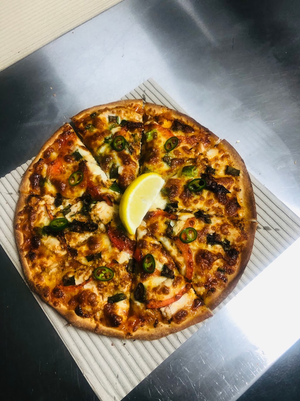 Fire and Slice Pizza and Desserts | bakery | 2/451 Leakes Rd, Truganina VIC 3029, Australia | 0457457338 OR +61 457 457 338