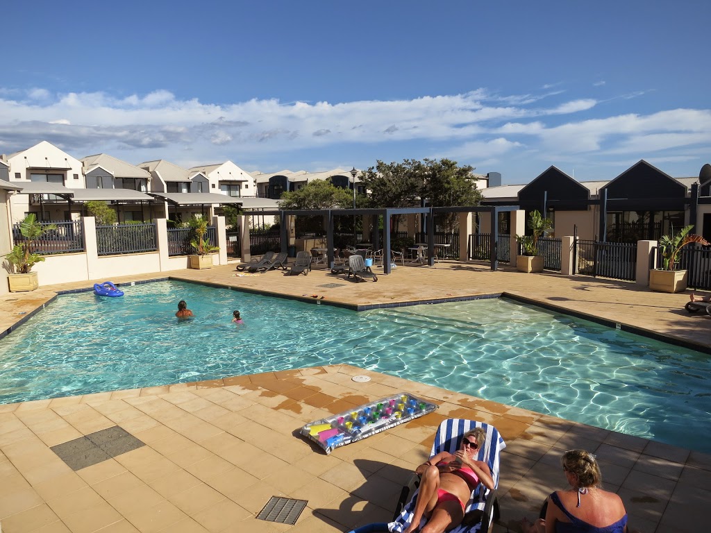 Margarets Beach Resort | lodging | 1 Resort Place, Gnarabup Beach, Margaret River WA 6285, Australia | 0897571227 OR +61 8 9757 1227