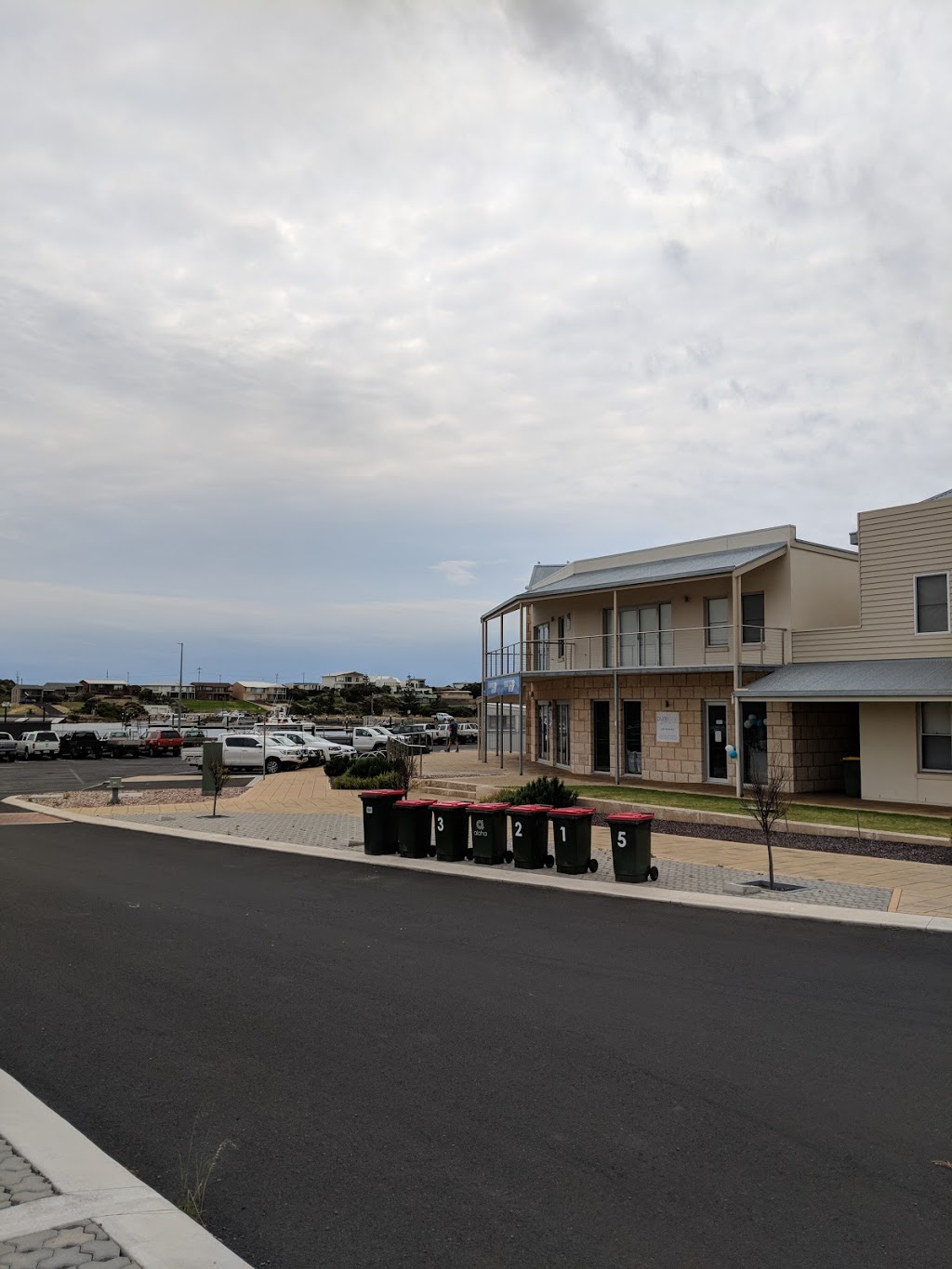 Robe Marina Accommodation | Robe SA 5276, Australia | Phone: 0416 592 610