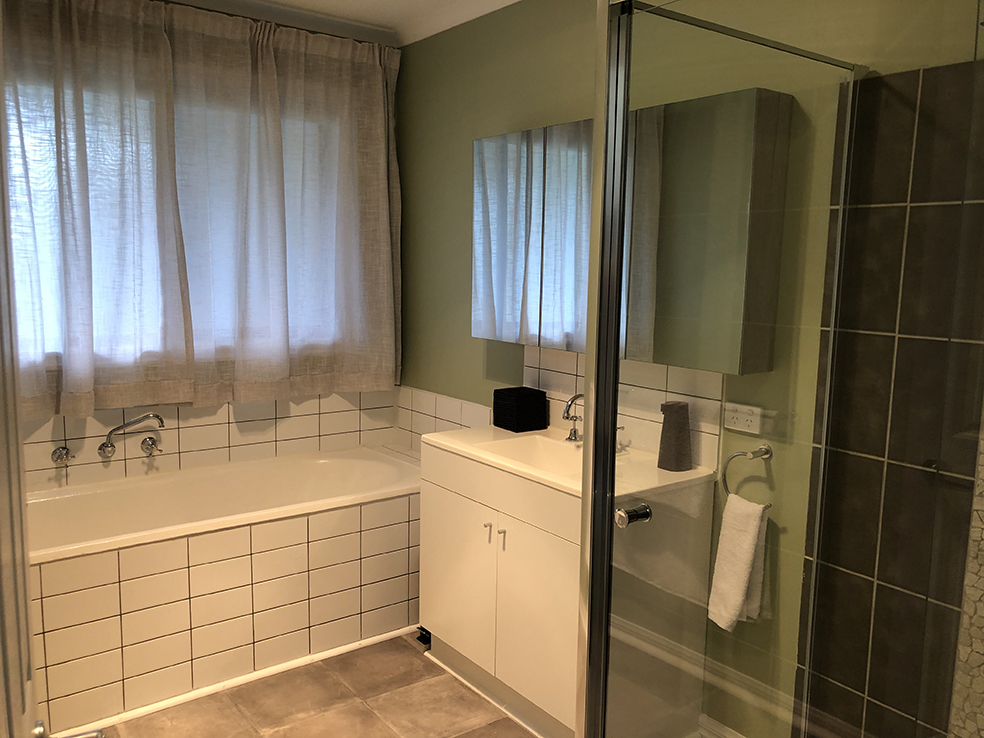 Mellee Cottage | 14 Cope St, Scarsdale VIC 3351, Australia | Phone: 0417 033 774