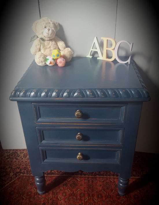 The Hand Painted Furniture Company | 12/104 Old Pittwater Rd, Brookvale NSW 2100, Australia | Phone: 0409 152 659