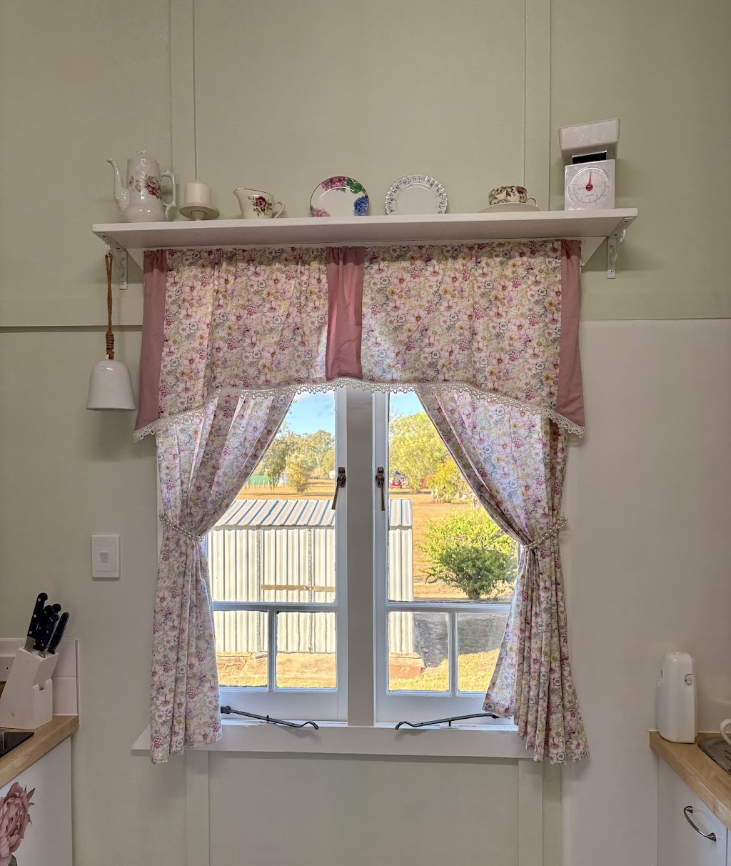 Lindon Cottage Air B n B | 13 Talgai St, Leyburn QLD 4365, Australia | Phone: 0435 711 515