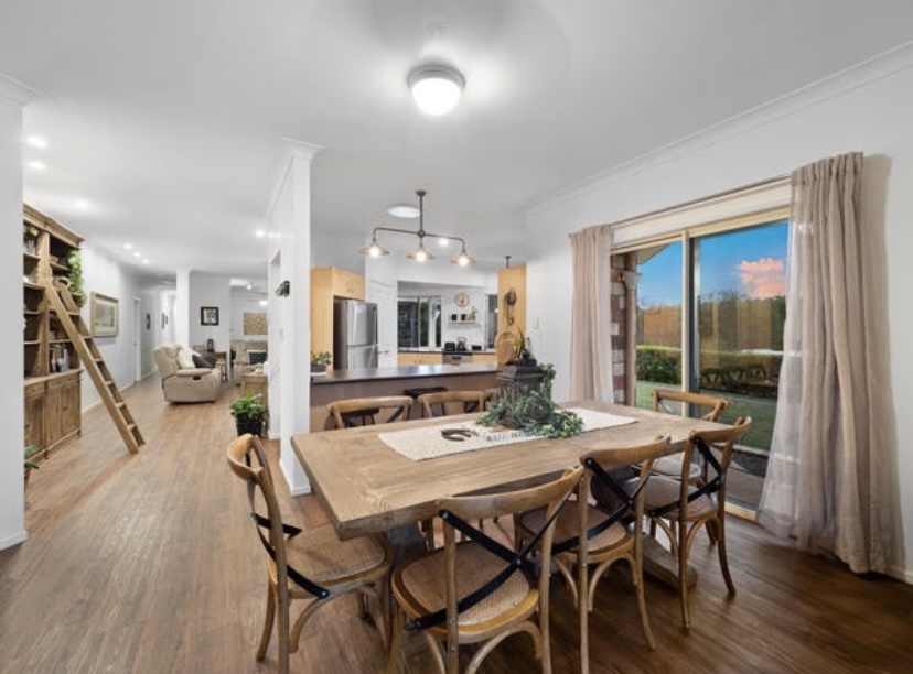 Sans Souci Respite Retreat | 39 Forest Rd, Cashmere QLD 4500, Australia | Phone: 0437 381 463