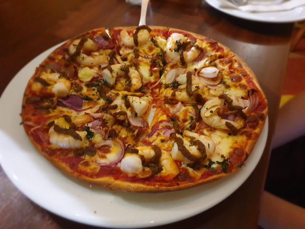 Pizza Tuttis | 144 Sailors Bay Rd, Northbridge NSW 2063, Australia | Phone: (02) 9967 9700