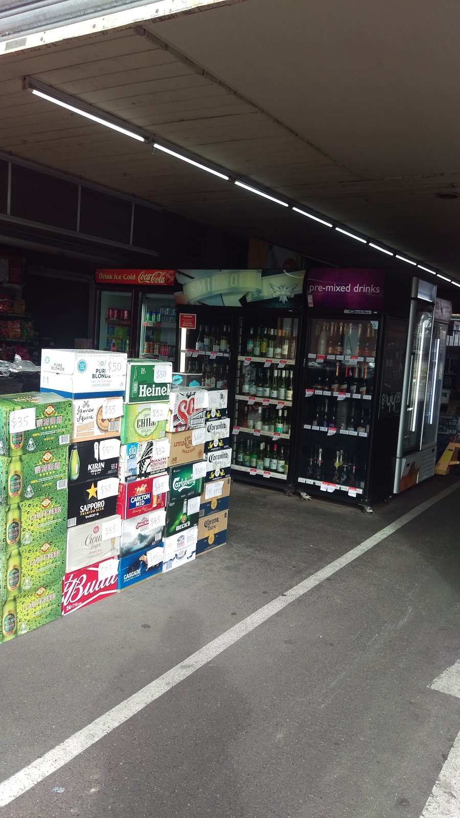 ww liquor bottle shop | 287 Corrigan Rd, Keysborough VIC 3173, Australia | Phone: 0435 357 559