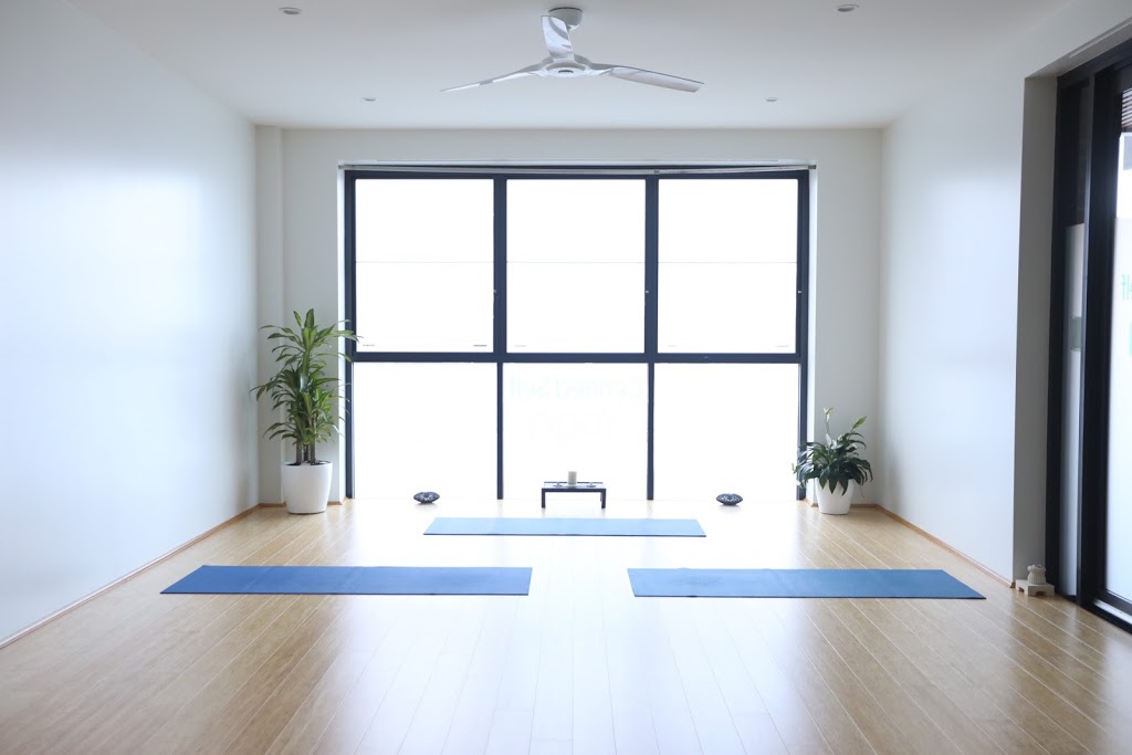 Centred Self Yoga | Shop 1, 2/6 Goodwood St, Kensington NSW 2033, Australia | Phone: 0405 141 778