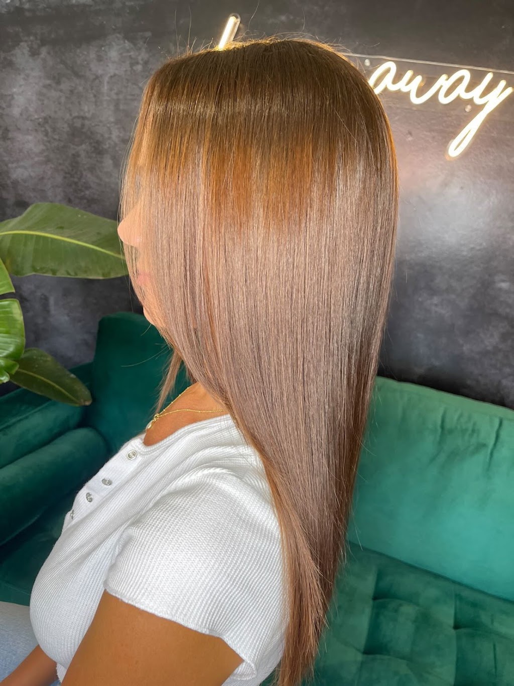 The Velvet Hair Lounge | 1/80-82 Keith Compton Dr, Tweed Heads NSW 2485, Australia | Phone: (07) 5599 4833