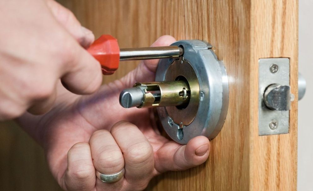 Bankstown City Locksmiths | 242 Chapel Rd, Bankstown NSW 2200, Australia | Phone: (02) 9790 1677