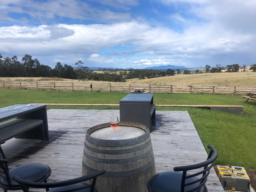 Boomer Creek Vineyard & Cellar Door | 10922 Tasman Hwy, Little Swanport TAS 7190, Australia | Phone: 0423 912 360