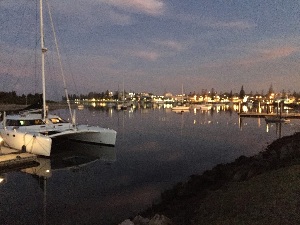 Port Macquarie Sailing Charters | 18 Park St, Port Macquarie NSW 2444, Australia | Phone: 0428 800 607