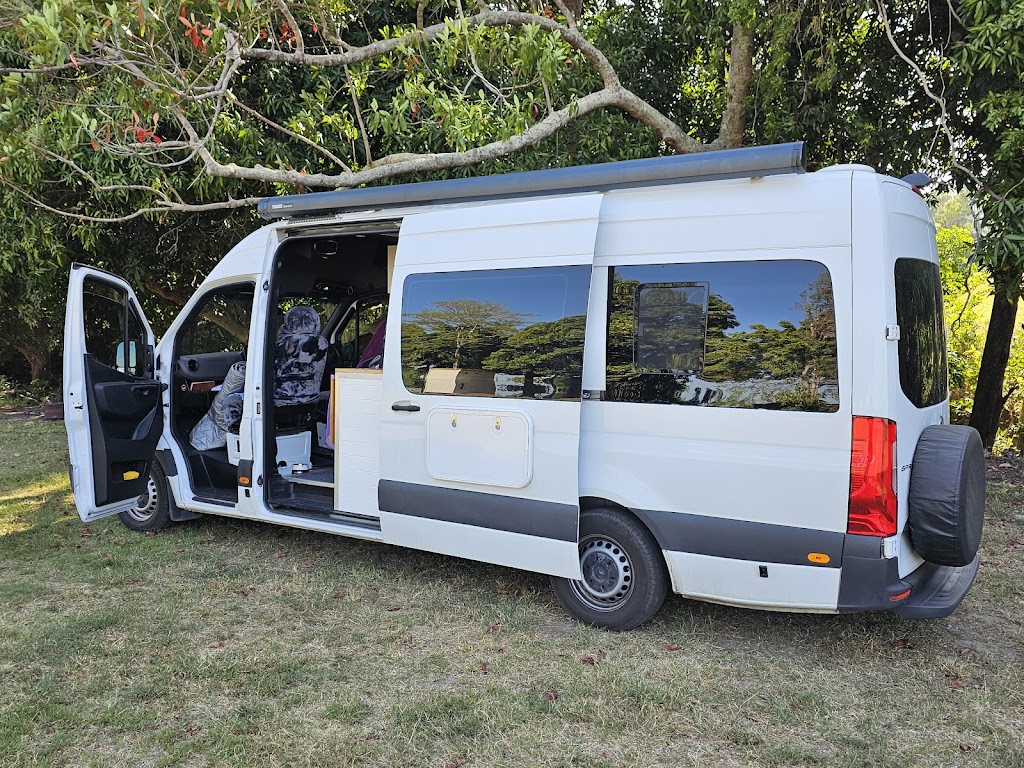 Cattle Camp, Sarina Qld | 182 W Plane Creek Rd, Sarina QLD 4737, Australia | Phone: 0488 546 370