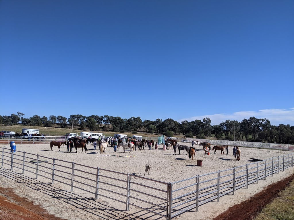 Appletree Equestrian Centre | 131 Gayfer Rd, Chiltern VIC 3683, Australia | Phone: 0408 597 268