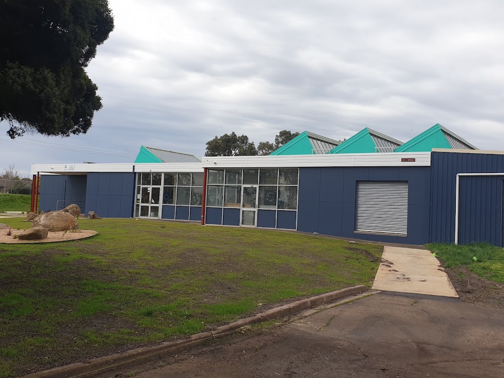R&N Elite Painting Services | 12 Bray St, Sebastopol VIC 3356, Australia | Phone: 0419 137 019