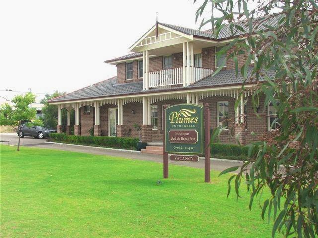 Plumes on the Green | lodging | 25 The Ringers Rd, Tamworth NSW 2340, Australia | 0267621140 OR +61 2 6762 1140